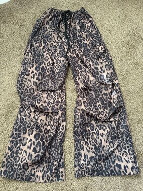 Leopard Print Wide-Leg Pants in Brown and Black